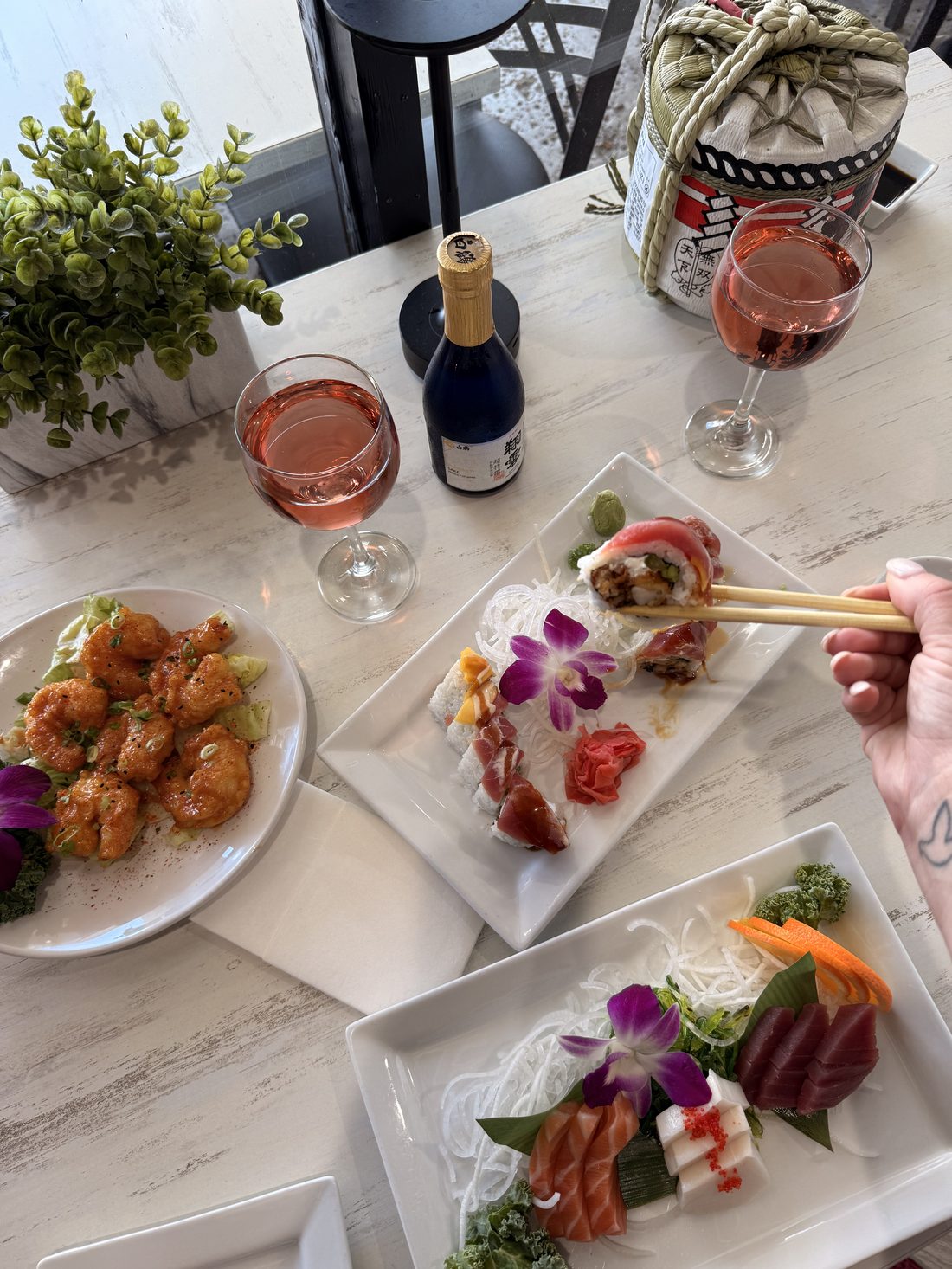 Happy hour table with rolls and drinks